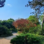 Ruhiges Apartment Am Kurpark In Bester Wohnlage